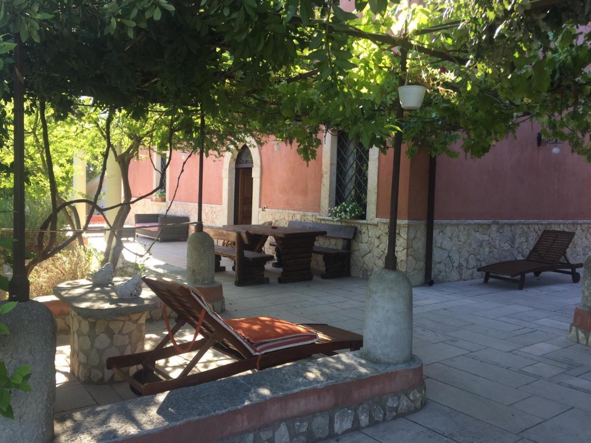 I Frangiventi Acomodação com café da manhã Rodi Garganico Exterior foto